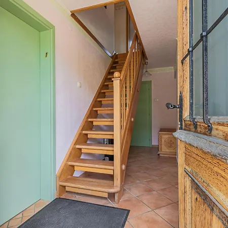 Lukceva Domacija Pocitniska Hisa - Happy Rentals