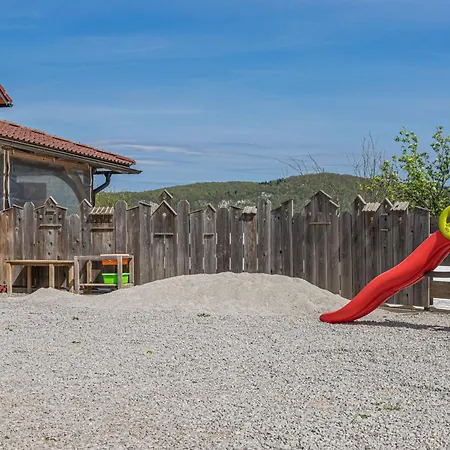 Lukceva Domacija Pocitniska Hisa - Happy Rentals Ferienhaus Kupa